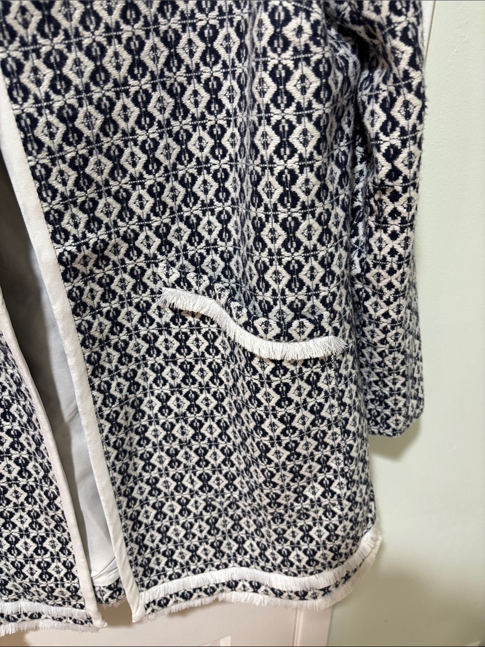 Open Front Blazer - Picture 4 of 11
